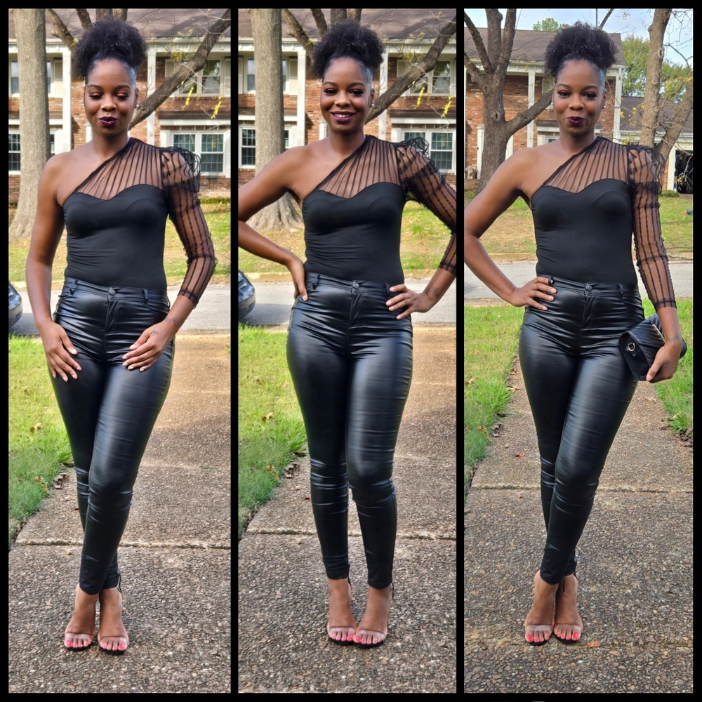 One Shoulder Mesh Black Top